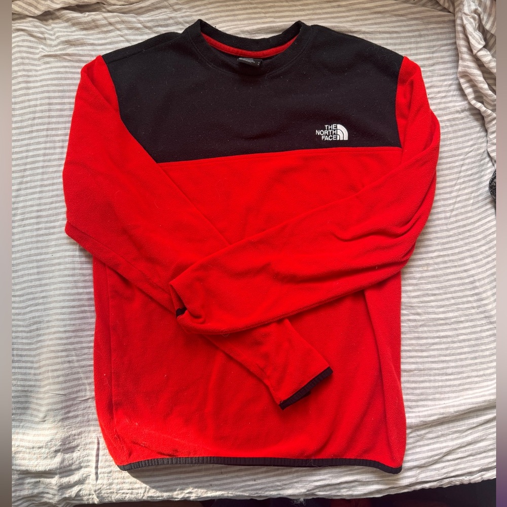 The North Face Men's TKA Glacier Crew Fleece - Black and Red Small